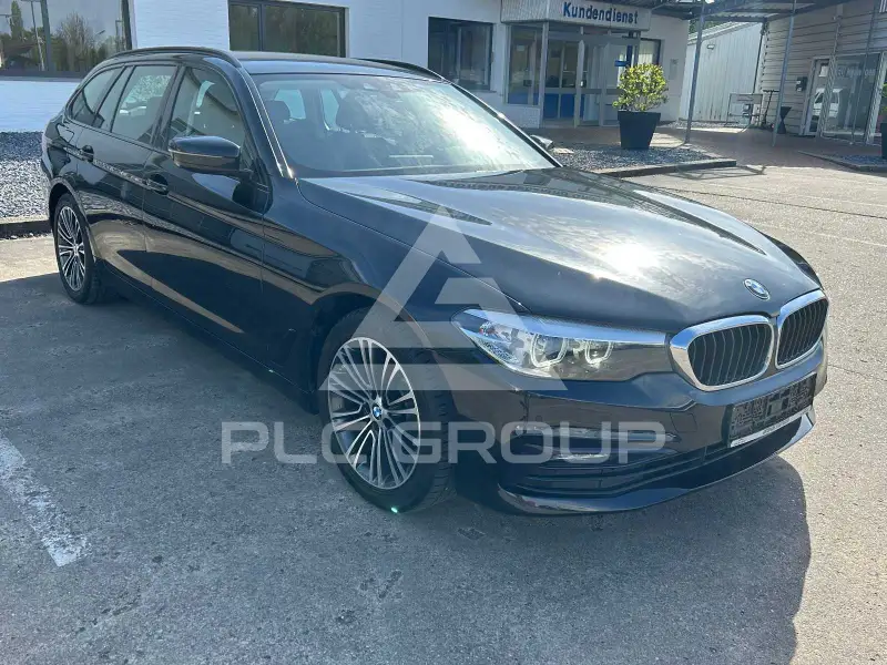 2019 BMW 520
