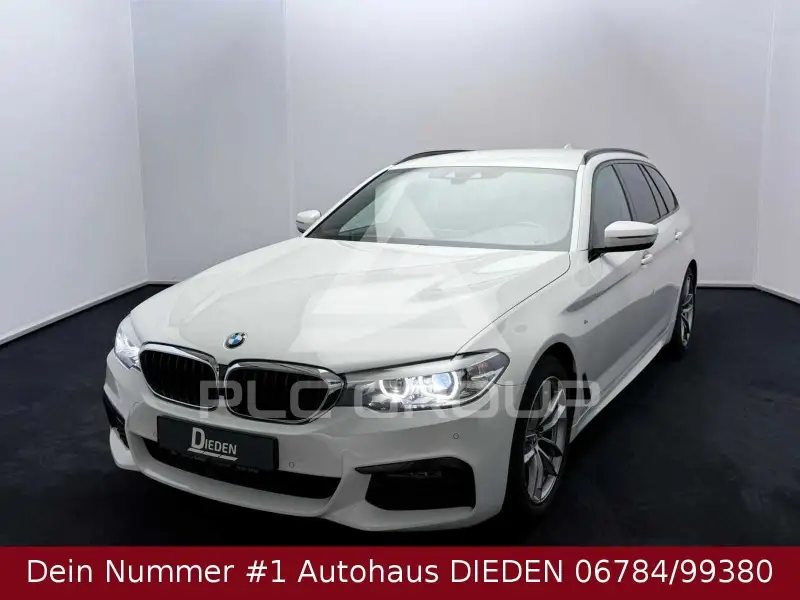 2019 BMW 520