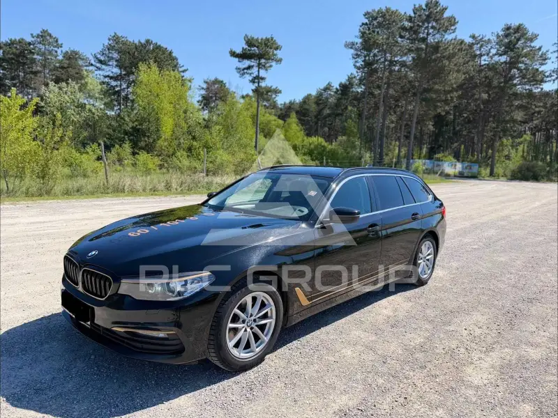 2019 BMW 520