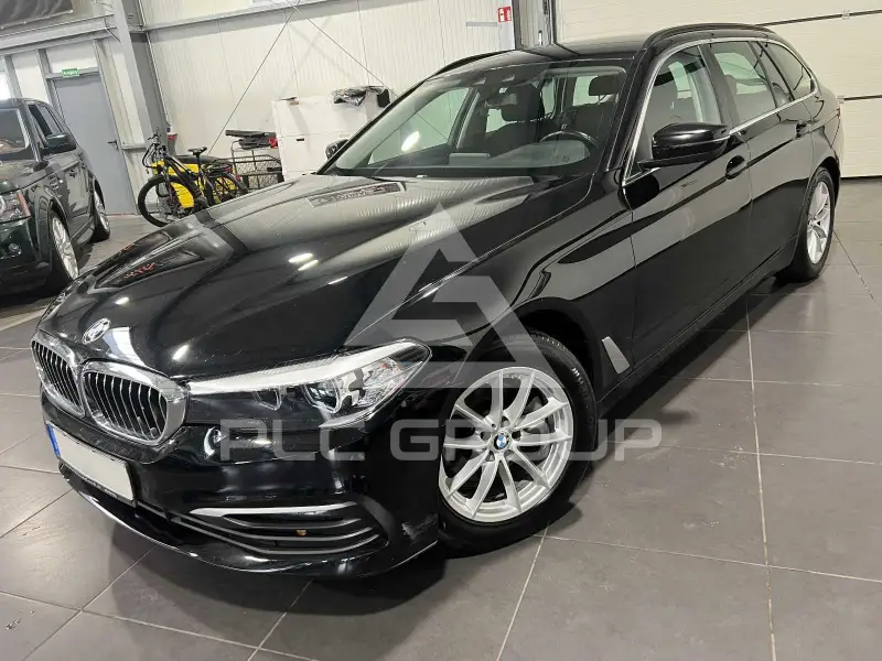 2019 BMW 520