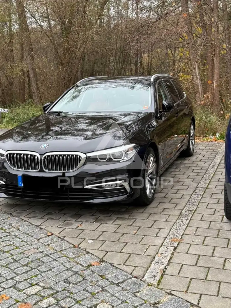 2019 BMW 520