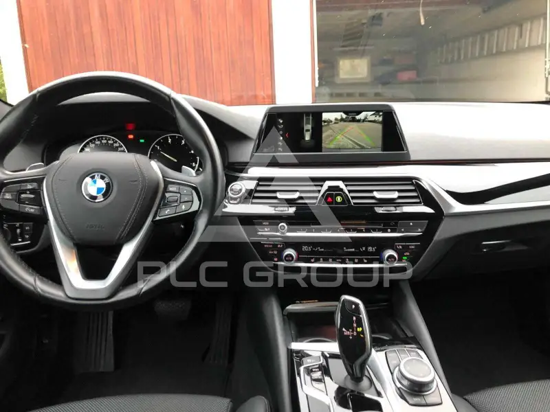 2019 BMW 520