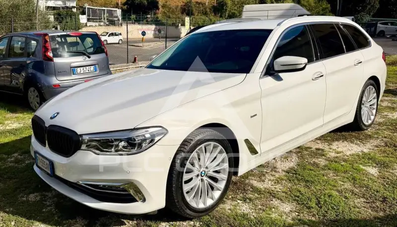 2019 BMW 520