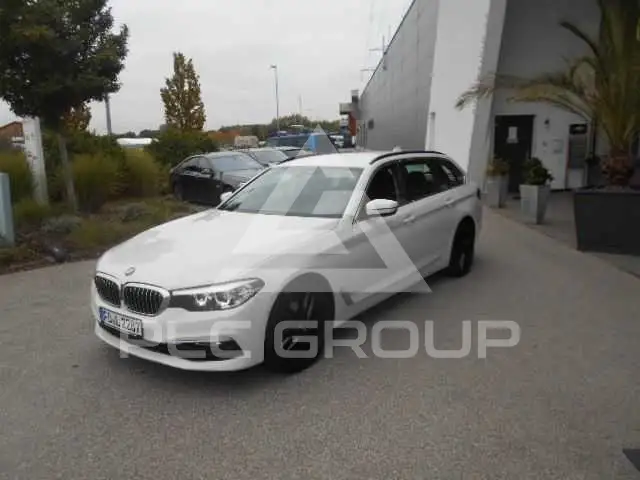 2019 BMW 520