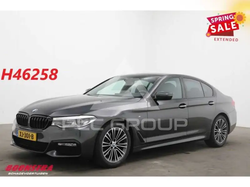 2019 BMW 520