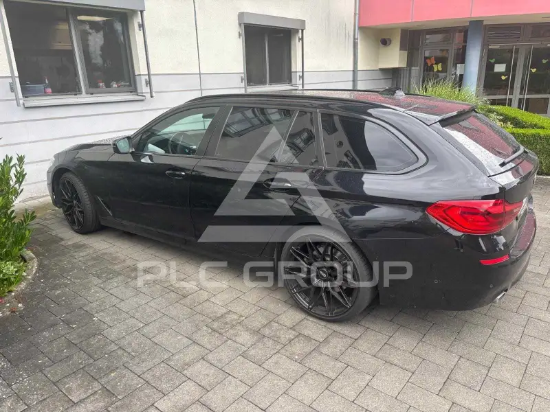 2019 BMW 520