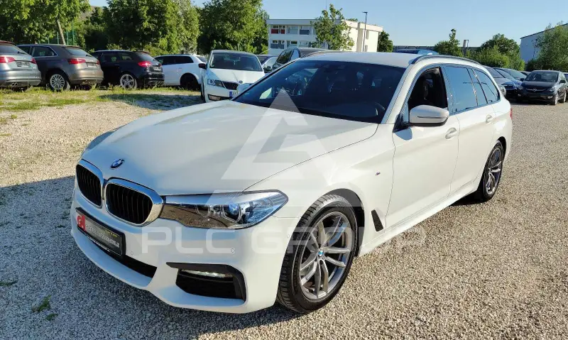 2019 BMW 520