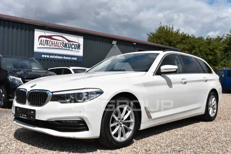 2019 BMW 520
