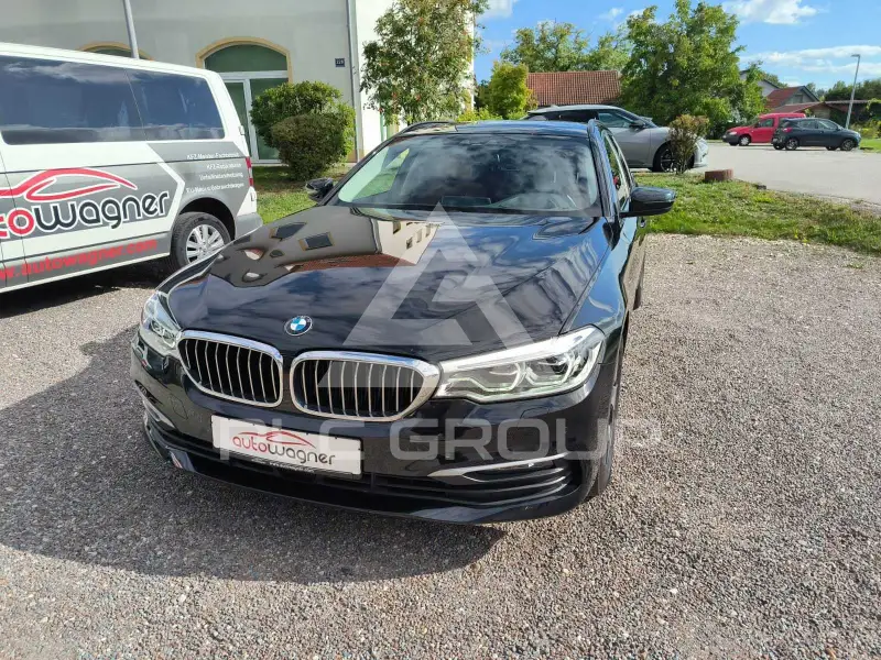 2019 BMW 520