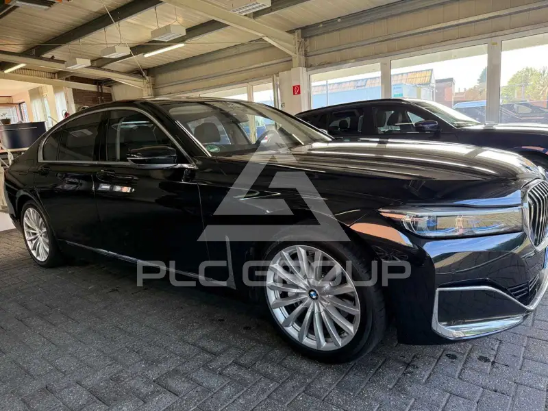 2019 BMW 730
