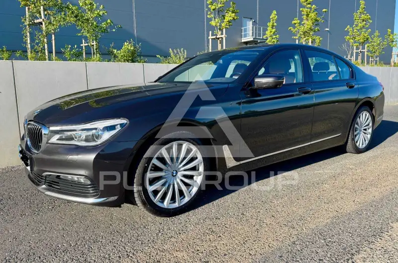 2019 BMW 730