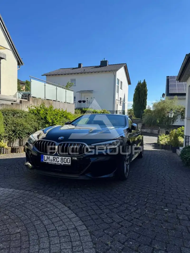 2019 BMW M8