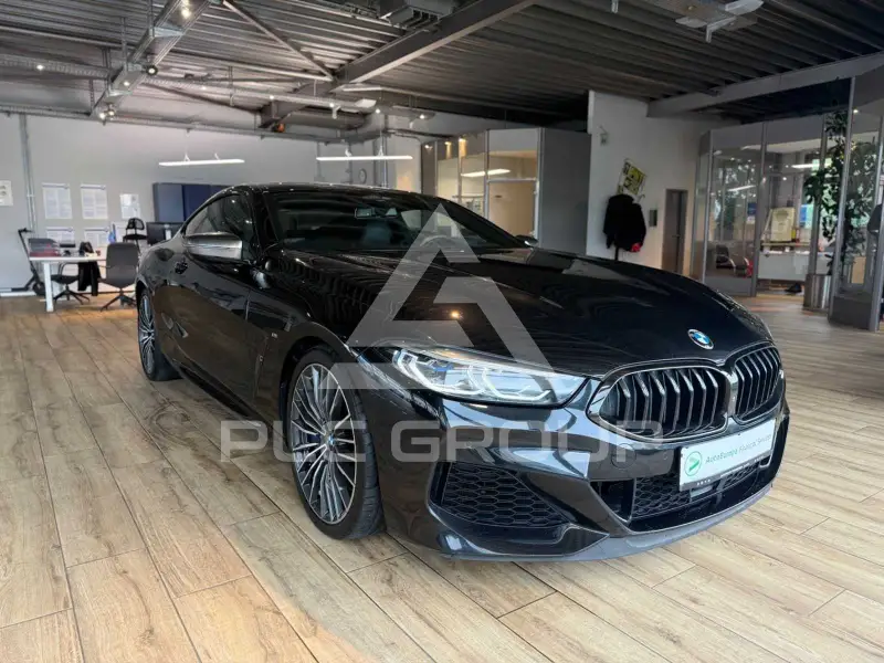 2019 BMW M8