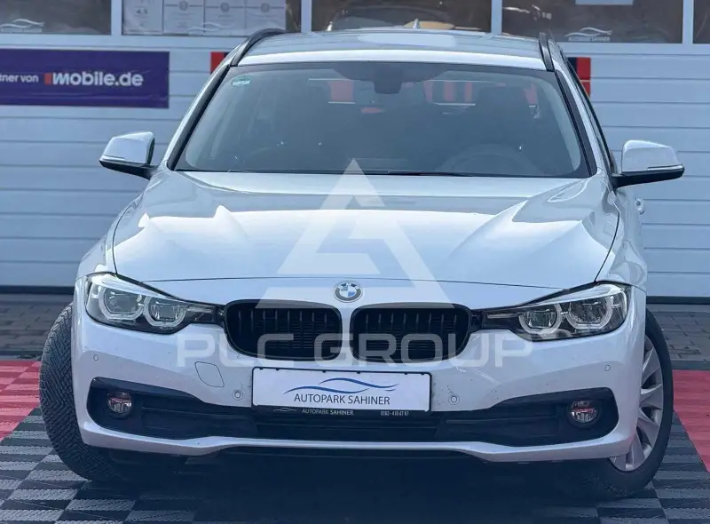 2019 BMW 318