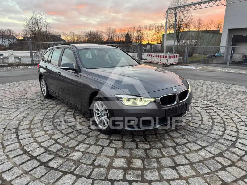 2019 BMW 318