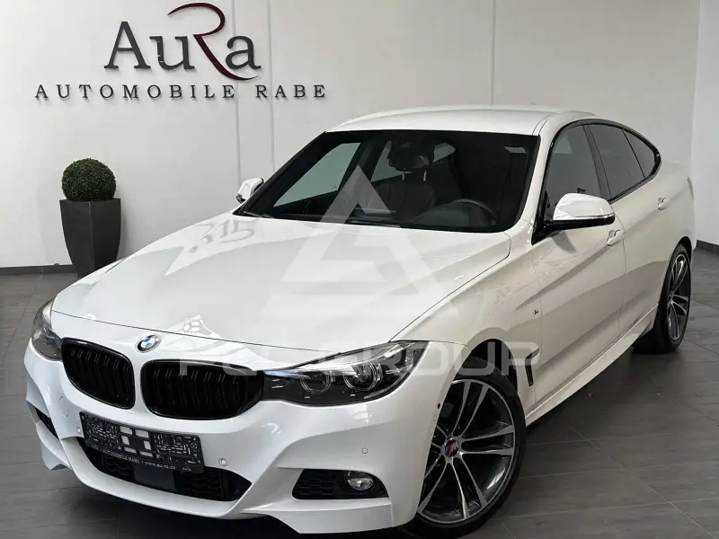 2019 BMW 320