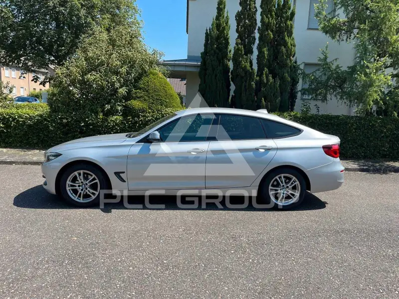 2019 BMW 320