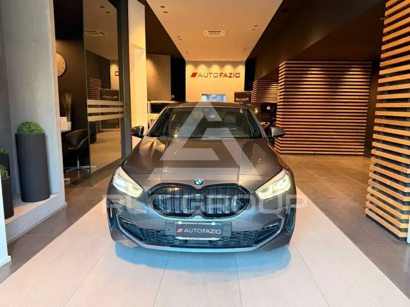 2019 BMW 118
