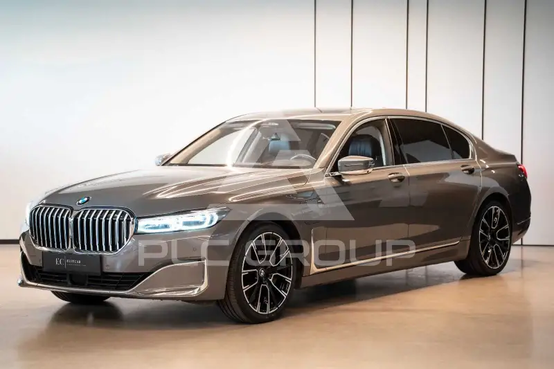 2019 BMW 745