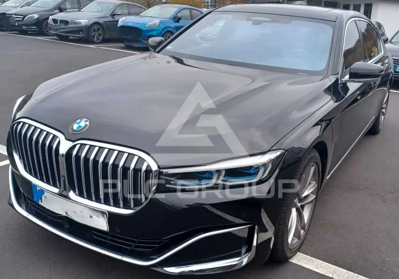 2019 BMW 745
