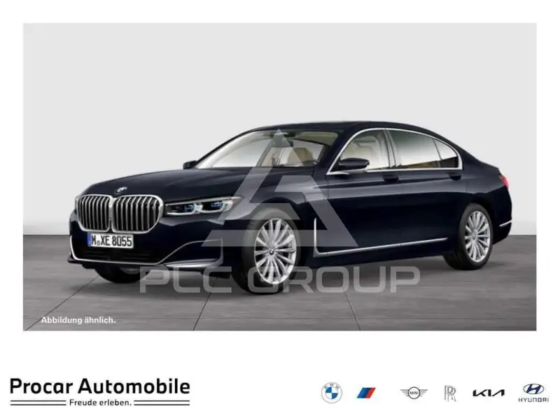 2019 BMW 745
