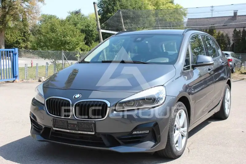 2019 BMW 220