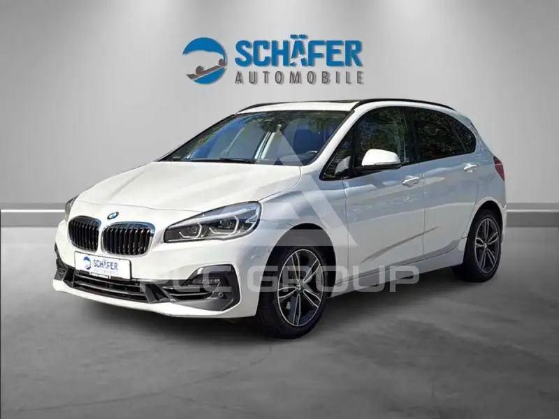 2019 BMW 220