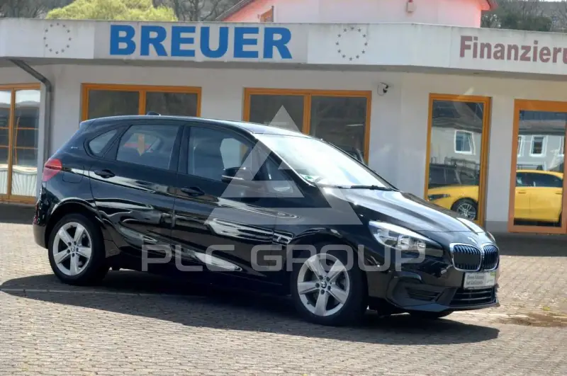 2019 BMW 225