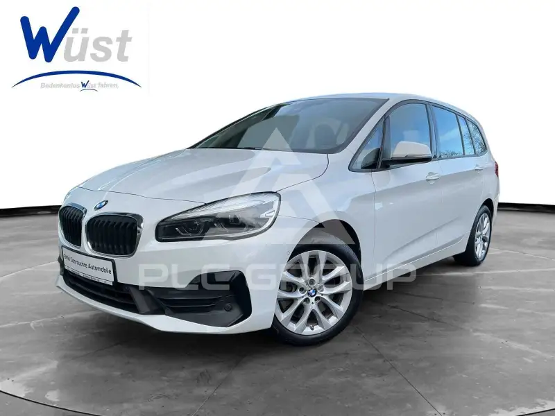2019 BMW 220