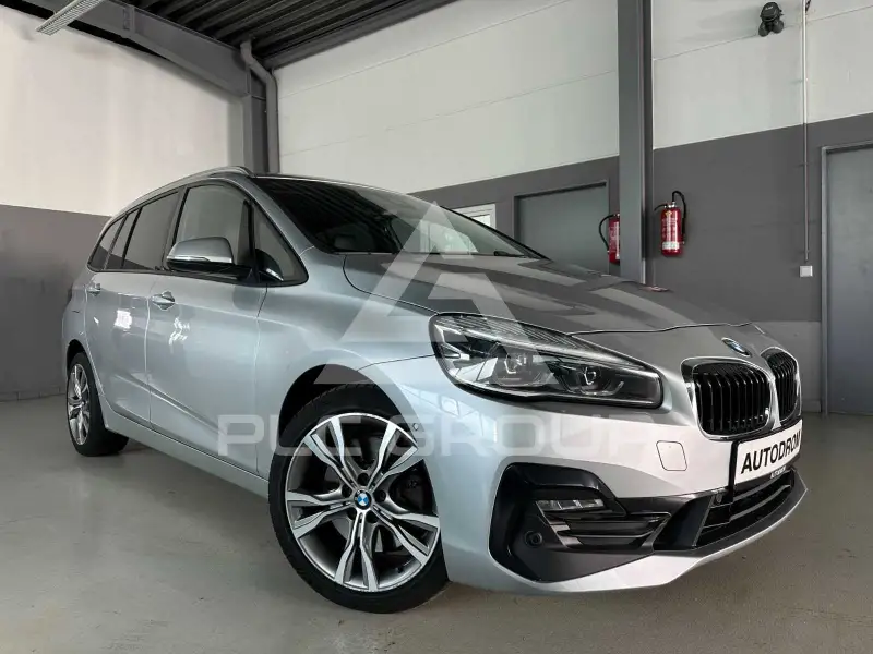2019 BMW 220