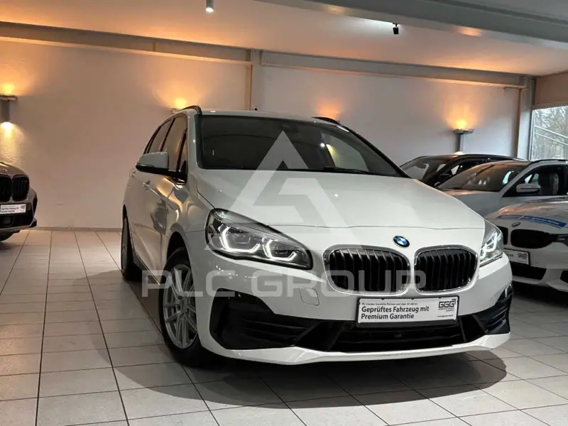 2019 BMW 218