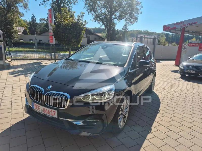 2019 BMW 218