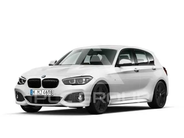 2019 BMW 120