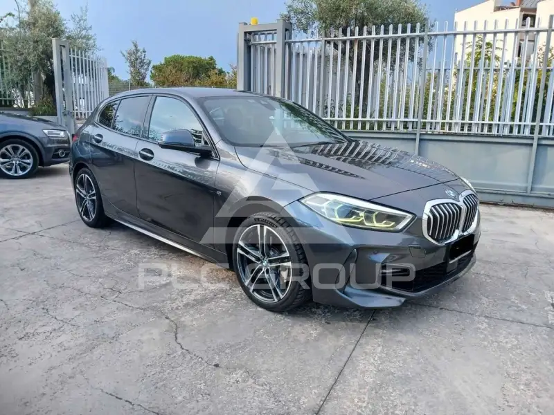 2019 BMW 120