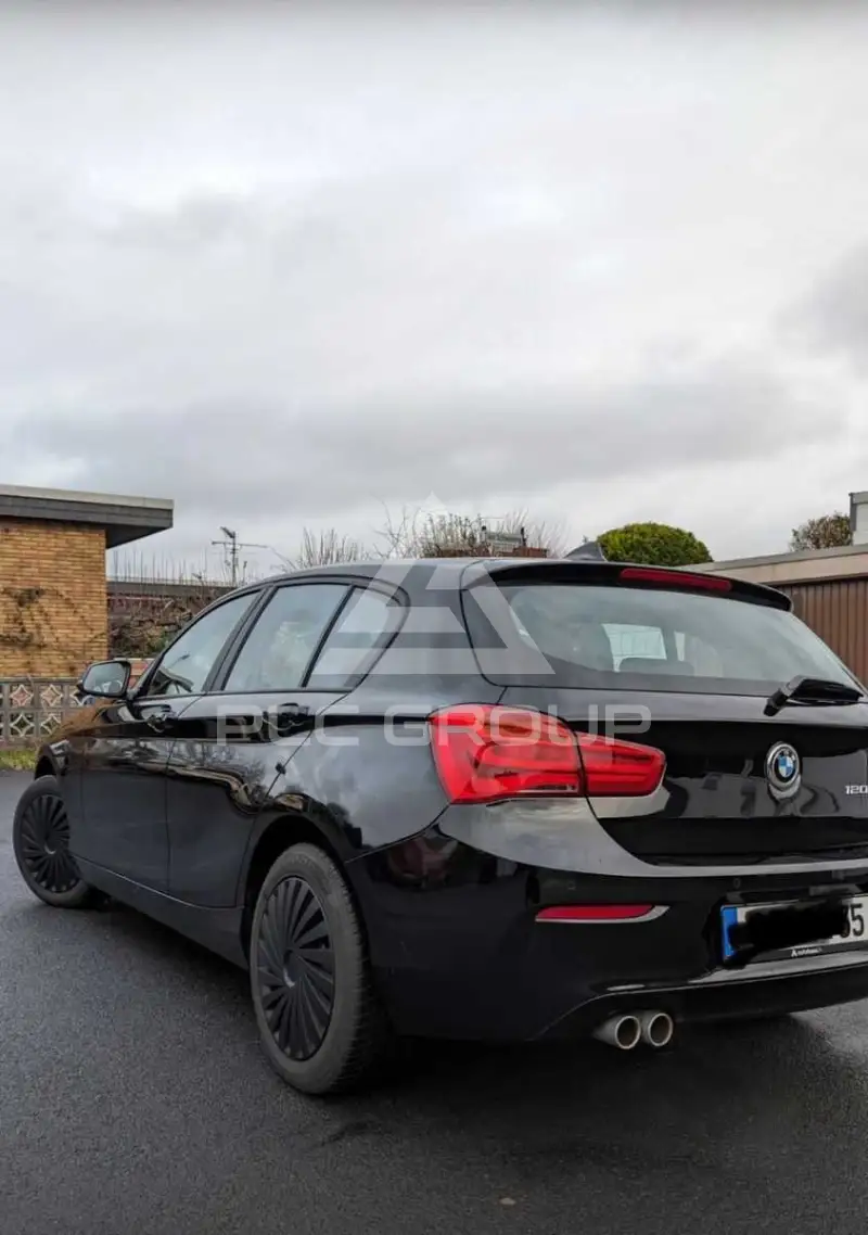 2019 BMW 120