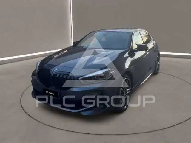 2019 BMW 120