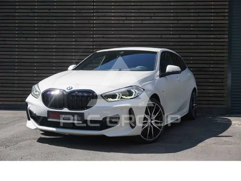 2019 BMW 120