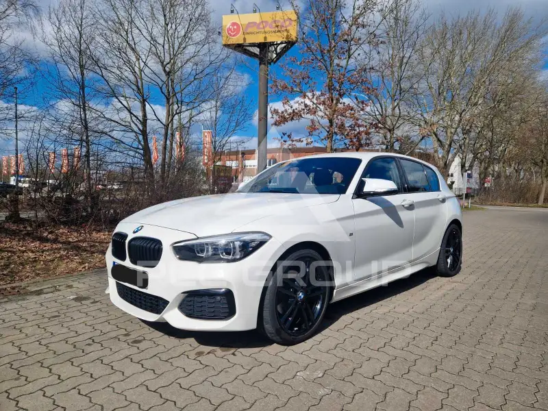 2019 BMW 120