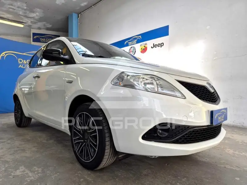 2019 Lancia YPSILON