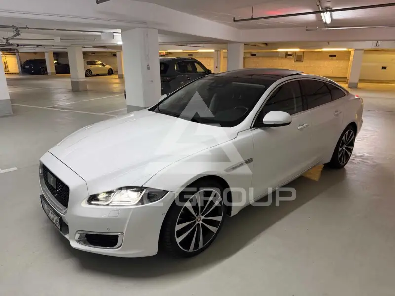 2019 Jaguar XJ