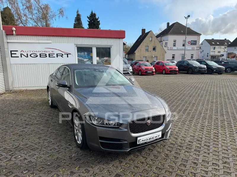 2019 Jaguar XE
