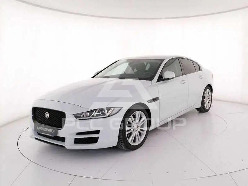2019 Jaguar XE