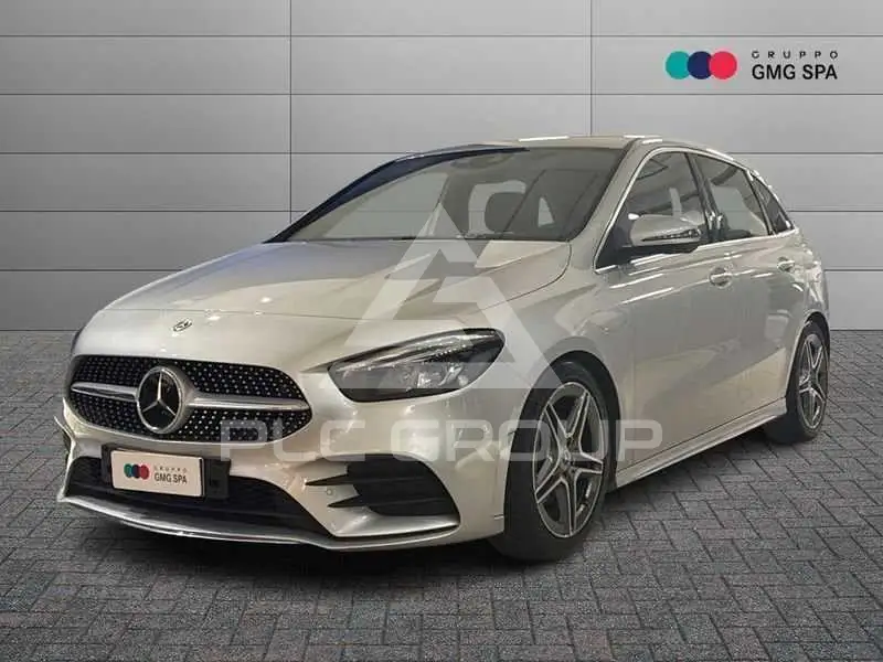 2019 Mercedes Benz B 200