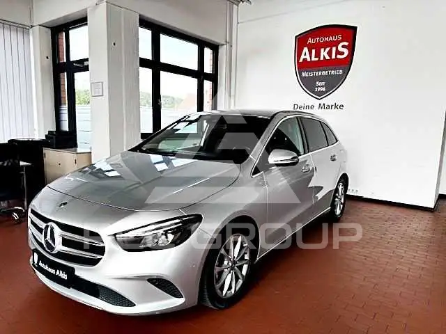 2019 Mercedes Benz B 200
