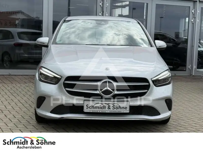2019 Mercedes Benz B 200
