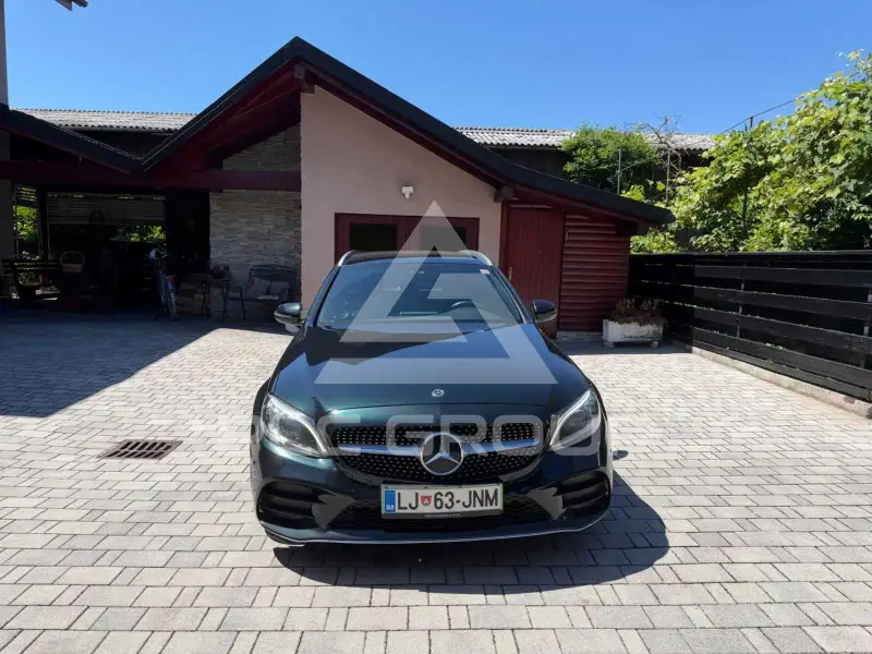 2019 Mercedes Benz C 400