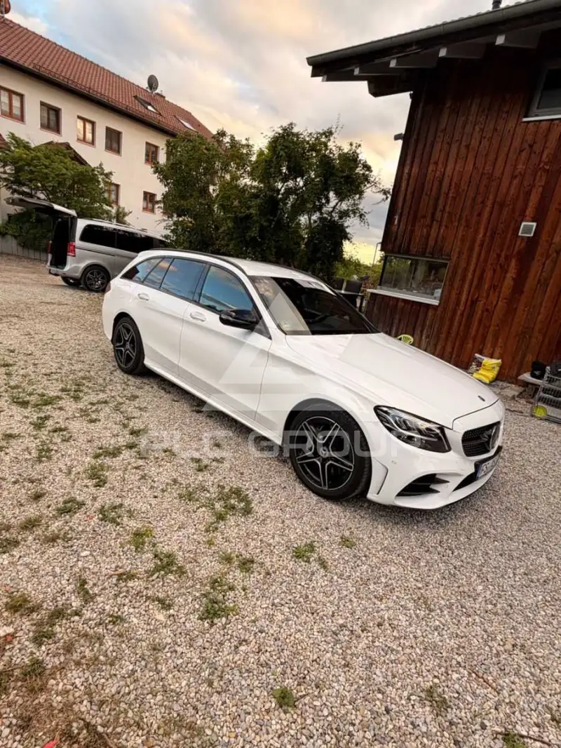 2019 Mercedes Benz C 400