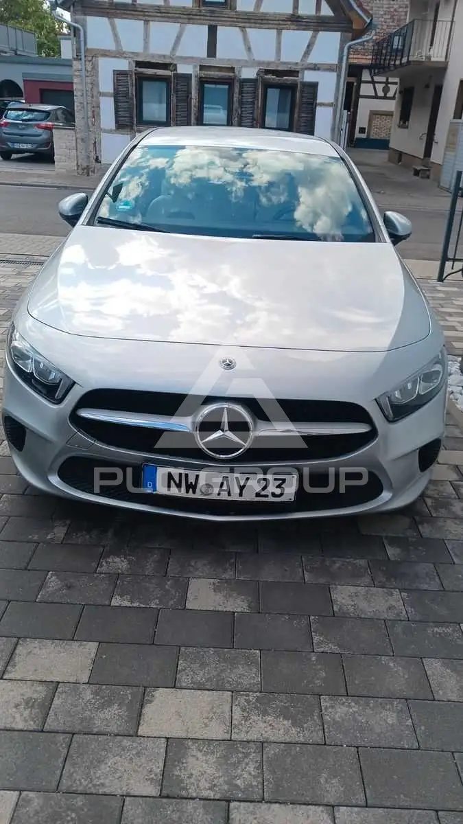 2019 Mercedes Benz A 180