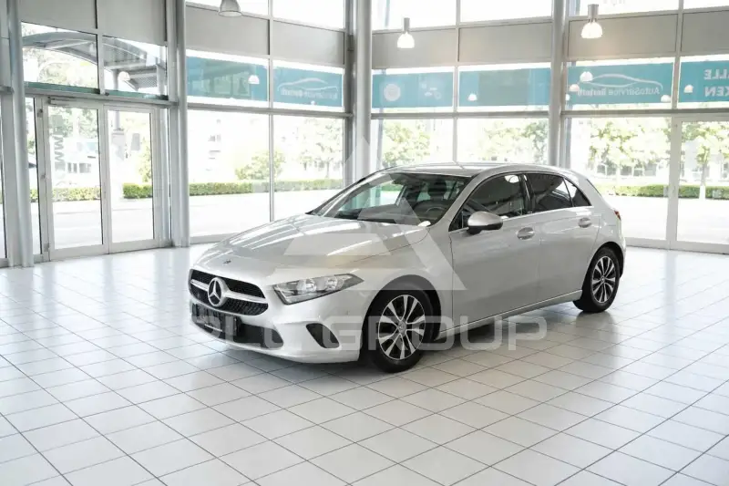 2019 Mercedes Benz A 180