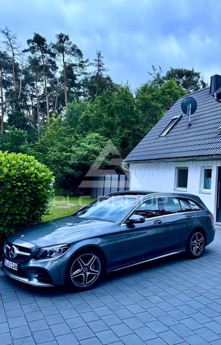 2019 Mercedes Benz 220